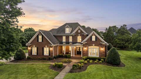 Photo of 9867 Windrose Circle, Chattanooga, TN 37421 (MLS # 1539088)