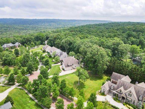 Photo of 2324 Dogwood Grove Circle, Signal Mountain, TN 37377 (MLS # 1539169)