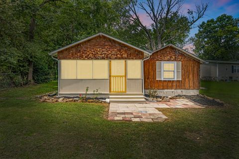 Photo of 269 E Circle Drive, Rossville, GA 30741 (MLS # 1522200)