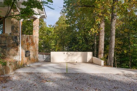 Tiny photo for 117 S Bragg Avenue, Lookout Mountain, TN 37350 (MLS # 1523051)