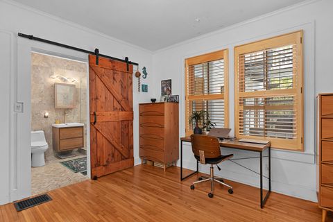 Tiny photo for 117 S Bragg Avenue, Lookout Mountain, TN 37350 (MLS # 1523051)