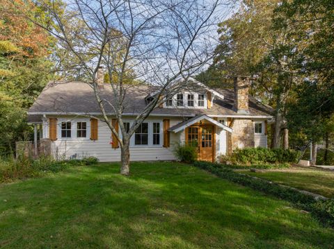 Tiny photo for 117 S Bragg Avenue, Lookout Mountain, TN 37350 (MLS # 1523051)