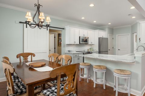 Tiny photo for 818 Lynnstone Drive, Chattanooga, TN 37405 (MLS # 1527396)