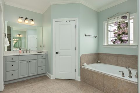 Tiny photo for 818 Lynnstone Drive, Chattanooga, TN 37405 (MLS # 1527396)