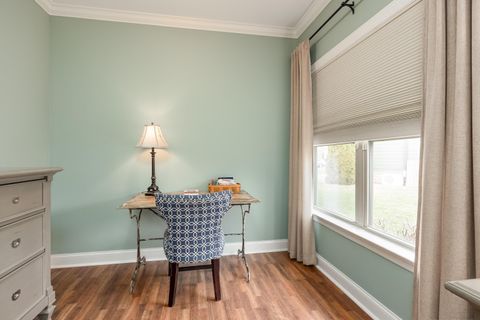 Tiny photo for 818 Lynnstone Drive, Chattanooga, TN 37405 (MLS # 1527396)