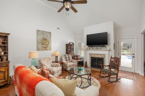 Tiny photo for 818 Lynnstone Drive, Chattanooga, TN 37405 (MLS # 1527396)