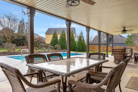 Tiny photo for 818 Lynnstone Drive, Chattanooga, TN 37405 (MLS # 1527396)