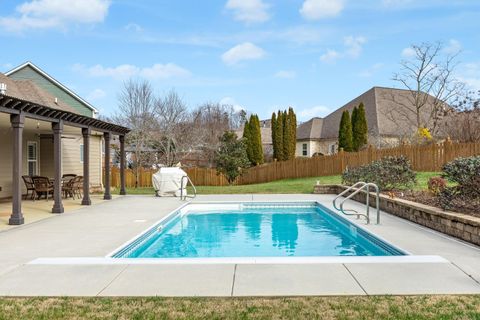 Tiny photo for 818 Lynnstone Drive, Chattanooga, TN 37405 (MLS # 1527396)