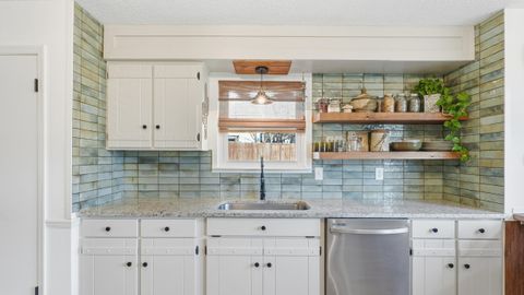 Tiny photo for 2029 Port Royal Drive, Soddy Daisy, TN 37379 (MLS # 1527045)