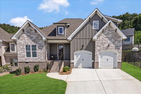 Homes For Sale - 9888 Trestle Circle<br/> Ooltewah, TN 37363