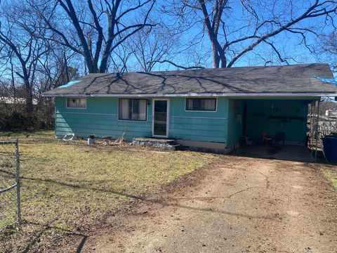 Tiny photo for 3401 Curtis Street, Chattanooga, TN 37406 (MLS # 1529532)