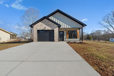 Photo of 2012 Ann Lane NW, Cleveland, TN 37312 (MLS # 1528510)