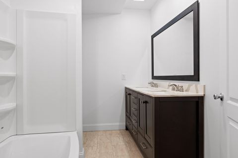 Tiny photo for 800 Barton Avenue, Chattanooga, TN 37405 (MLS # 1516180)