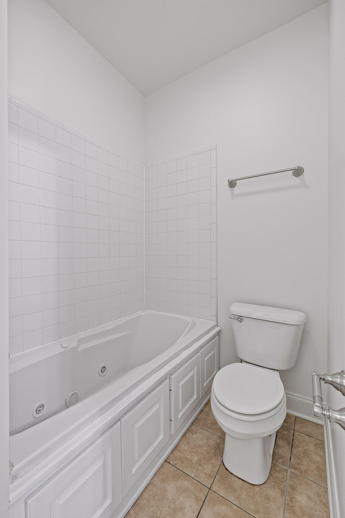 Chattanooga, Tennessee 37416, United States, 3 Bedrooms Bedrooms, ,2 BathroomsBathrooms,Residential,Active,90906