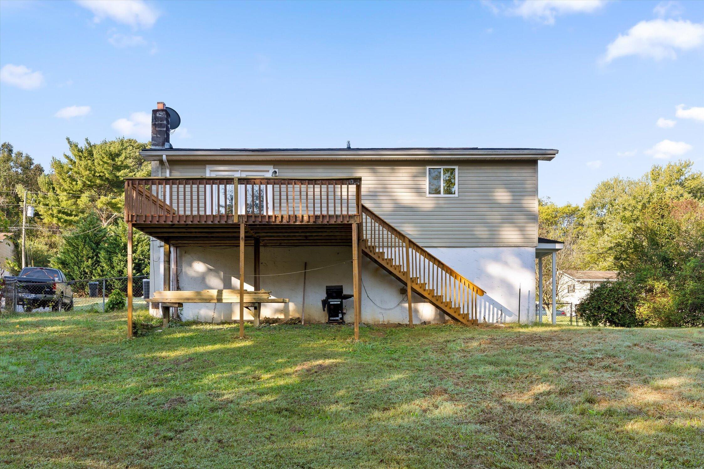 433 Sevier Street