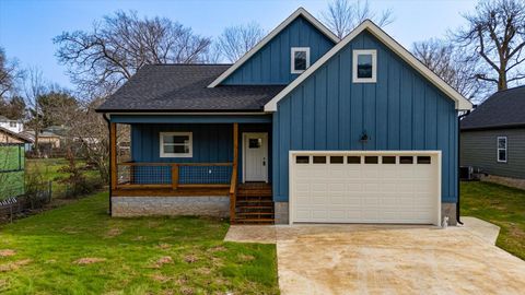 Photo of 304 Cumberland Avenue, Jasper, TN 37347 (MLS # 1524740)