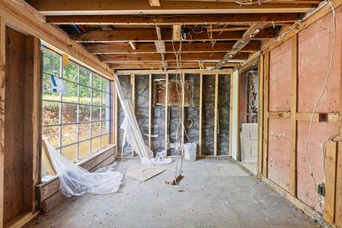 Tiny photo for 504 Gurley Street, Chattanooga, TN 37405 (MLS # 1524654)