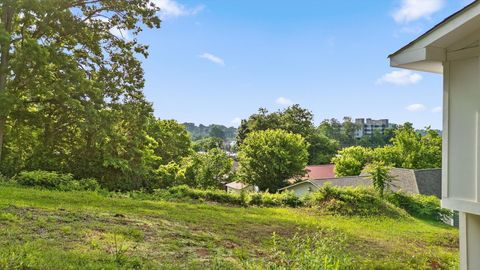 Tiny photo for 504 Gurley Street, Chattanooga, TN 37405 (MLS # 1524654)