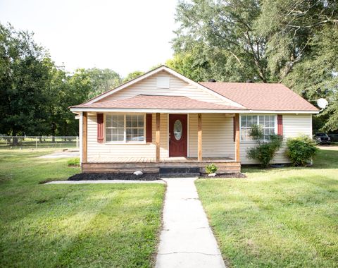 Photo of 171 Moore Street, Summerville, GA 30747 (MLS # 1531877)