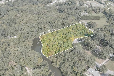 Photo of 9824 Waterside Way, Soddy Daisy, TN 37379 (MLS # 1520207)