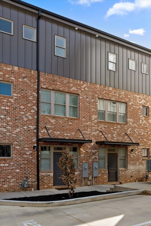 Photo of 895 Cherokee Boulevard, Chattanooga, TN 37405 (MLS # 1532222)