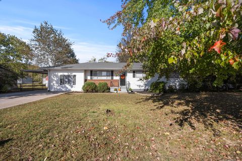Photo of 1422 Cloverdale Circle, Hixson, TN 37343 (MLS # 1522577)