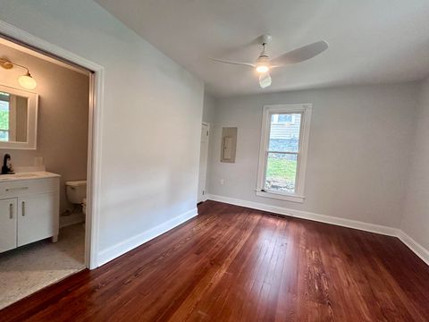 Tiny photo for 605 Lytle Street, Chattanooga, TN 37405 (MLS # 1525078)