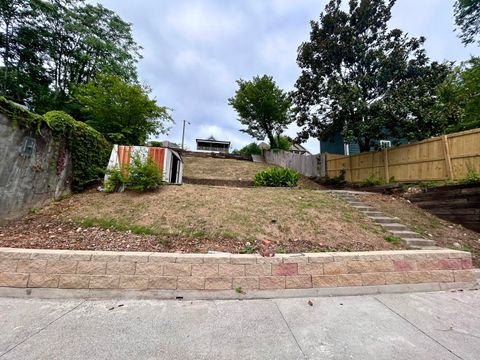 Tiny photo for 605 Lytle Street, Chattanooga, TN 37405 (MLS # 1525078)