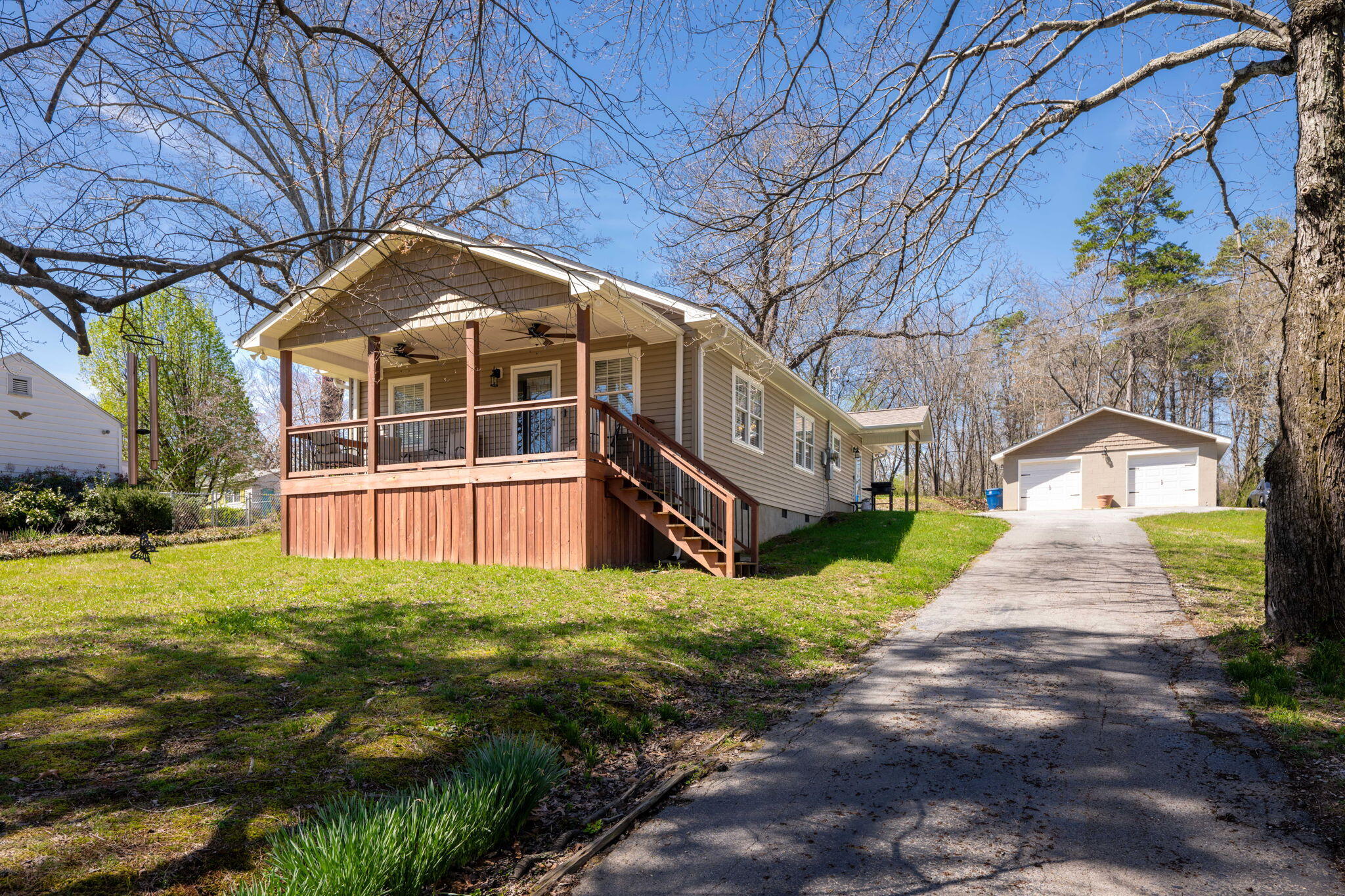 5009 Delashmitt Road, Red Bank, Tennessee image 1