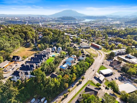 Tiny photo for 825 Stellar View, Chattanooga, TN 37405 (MLS # 1521684)