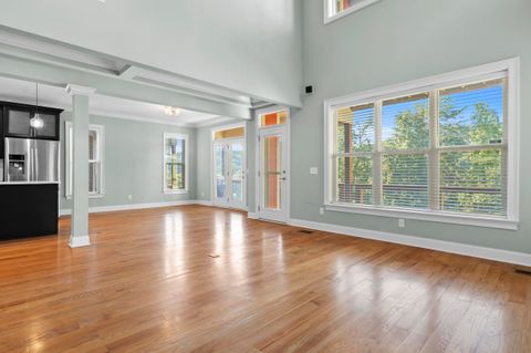 Tiny photo for 825 Stellar View, Chattanooga, TN 37405 (MLS # 1521684)