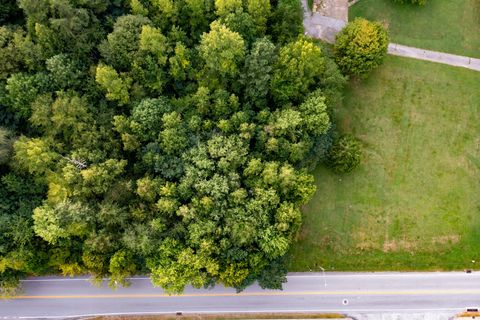 Tiny photo for 1161 Mountain Creek Road, Chattanooga, TN 37405 (MLS # 1522153)