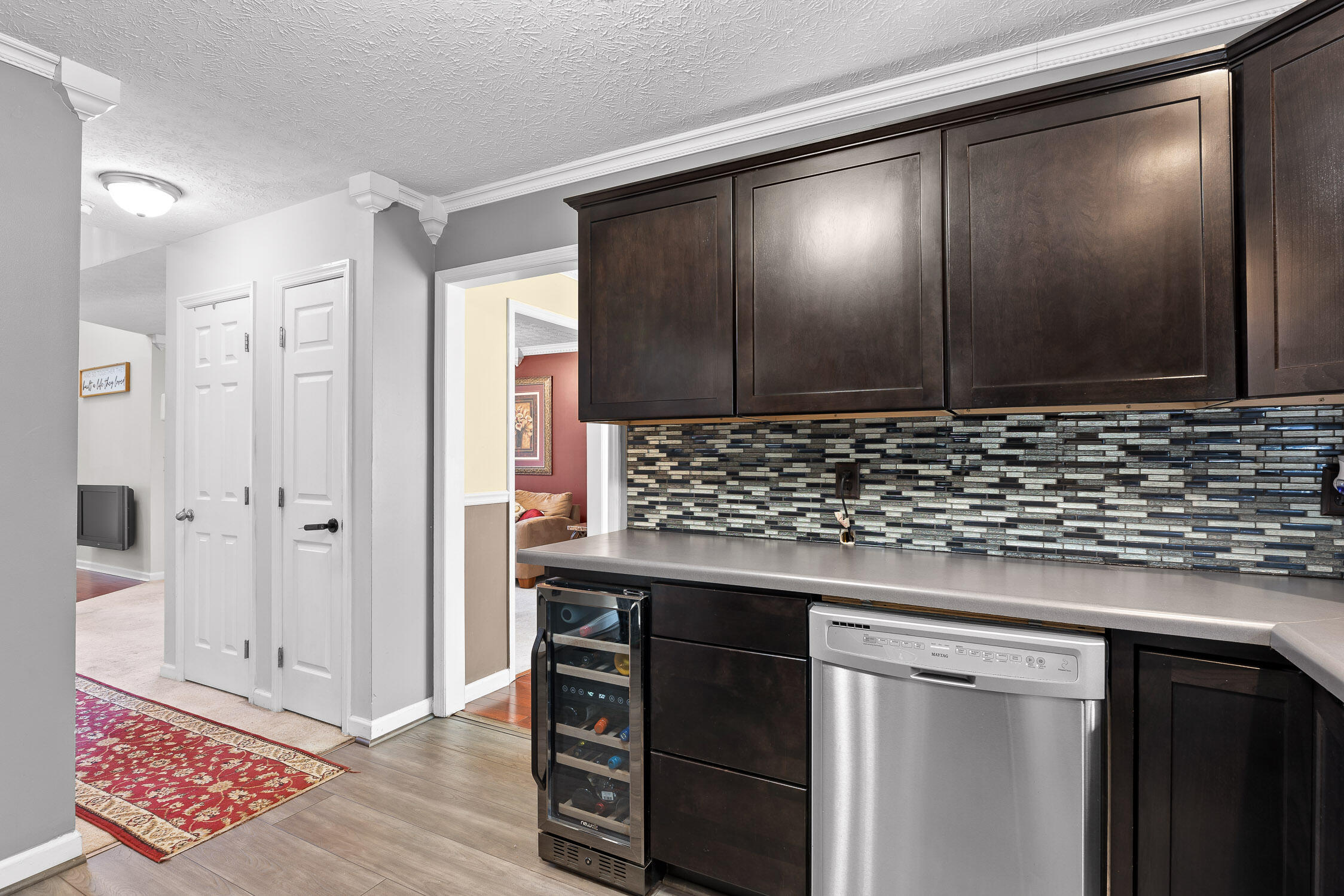 Chattanooga, Tennessee 37416, United States, 4 Bedrooms Bedrooms, ,3 BathroomsBathrooms,Residential,Contingent,2357