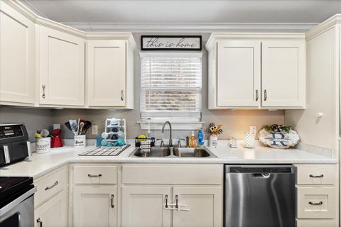 Tiny photo for 909 Hickory Street, Jasper, TN 37347 (MLS # 1528584)