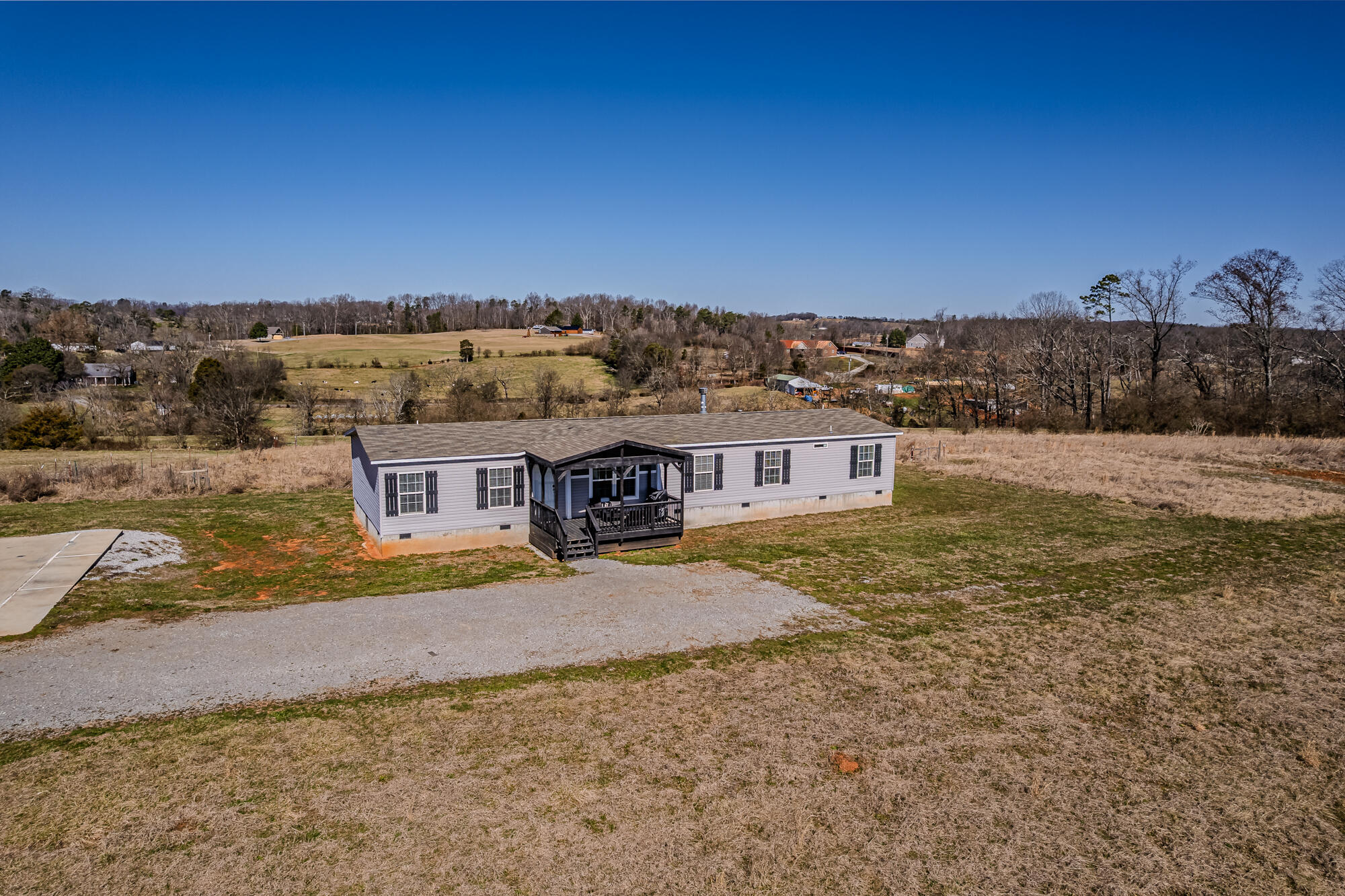 1143 Ballplay Road, Madisonville, Tennessee image 5