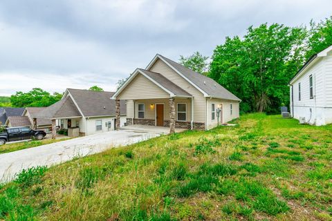 Photo of 2806 New Jersey Avenue, Chattanooga, TN 37406 (MLS # 1534282)
