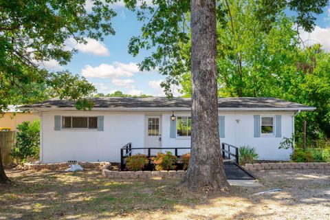 Photo of 2921 Kirkman Road, Chattanooga, TN 37421 (MLS # 1521096)