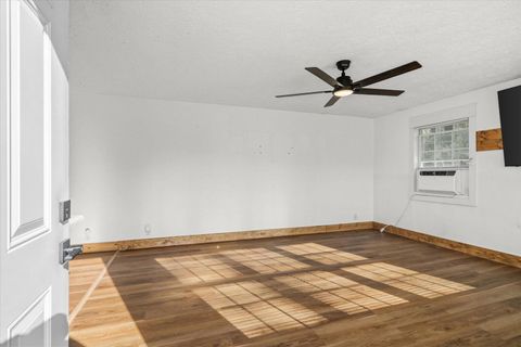 Tiny photo for 171 Keith Street, Dalton, GA 30721 (MLS # 1526619)