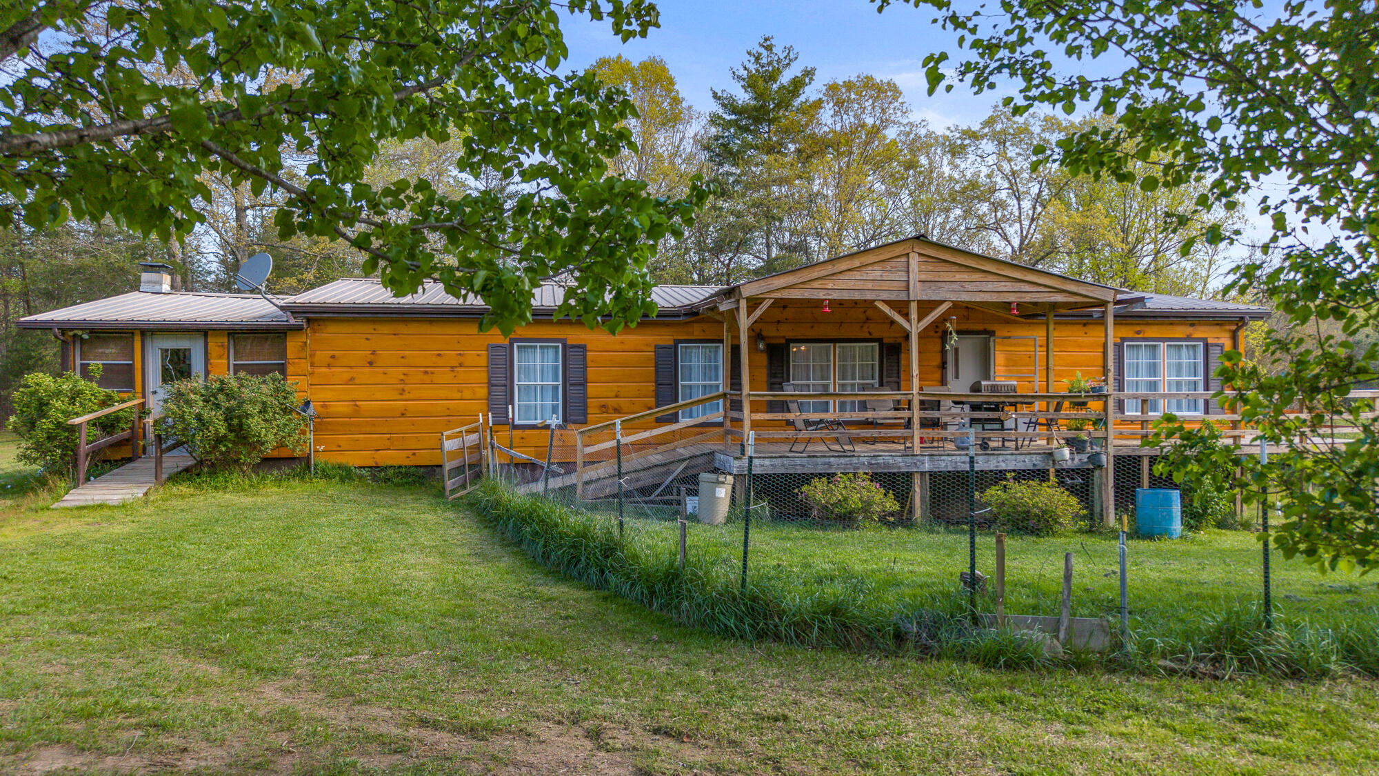 105 Massingale Road, Tellico Plains, Tennessee image 1