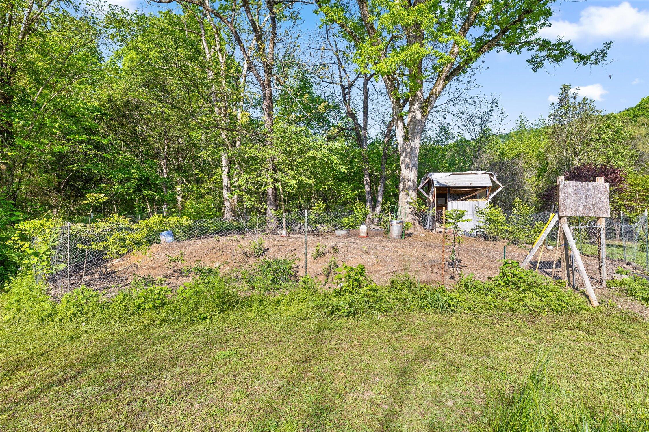 553 Back Valley Road, Trenton, Georgia image 40