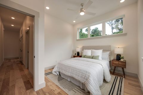 Tiny photo for 899 Cherokee Boulevard, Chattanooga, TN 37405 (MLS # 1527221)