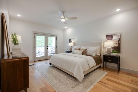 Tiny photo for 899 Cherokee Boulevard, Chattanooga, TN 37405 (MLS # 1527221)