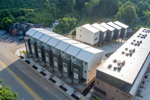 Tiny photo for 899 Cherokee Boulevard, Chattanooga, TN 37405 (MLS # 1527221)