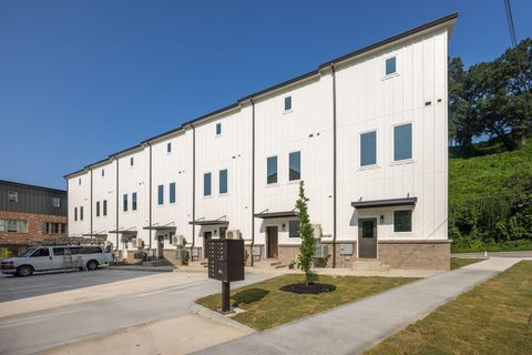 Tiny photo for 899 Cherokee Boulevard, Chattanooga, TN 37405 (MLS # 1527221)