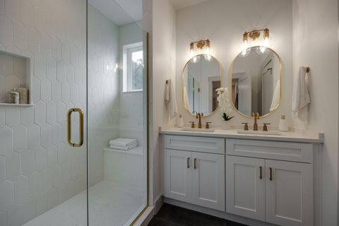 Tiny photo for 899 Cherokee Boulevard, Chattanooga, TN 37405 (MLS # 1527221)