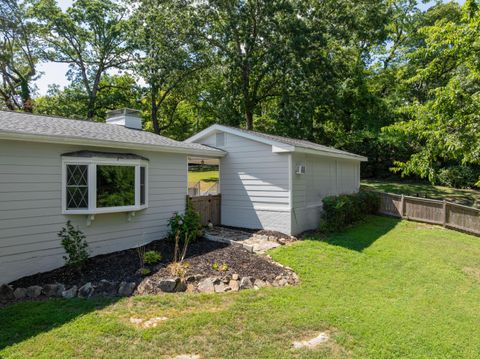 Tiny photo for 621 Mississippi Avenue, Signal Mountain, TN 37377 (MLS # 1526269)