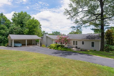 Tiny photo for 621 Mississippi Avenue, Signal Mountain, TN 37377 (MLS # 1526269)