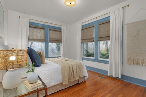 Tiny photo for 621 Mississippi Avenue, Signal Mountain, TN 37377 (MLS # 1526269)