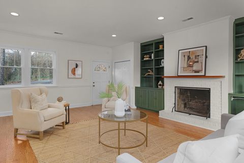 Tiny photo for 621 Mississippi Avenue, Signal Mountain, TN 37377 (MLS # 1526269)