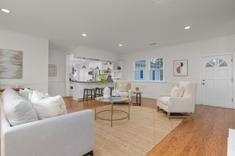 Tiny photo for 621 Mississippi Avenue, Signal Mountain, TN 37377 (MLS # 1526269)